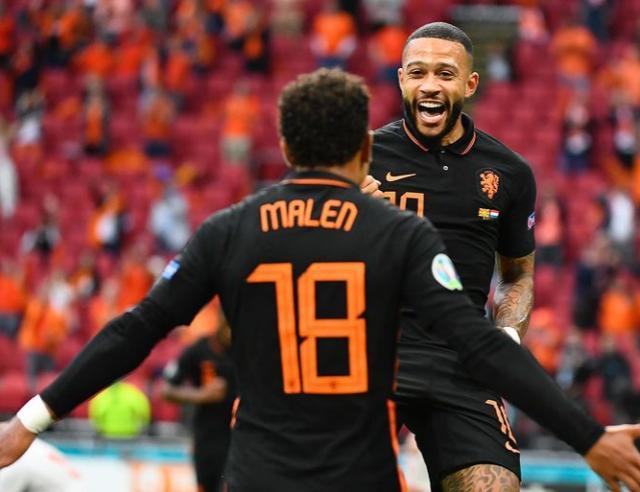 在英超赛场 在英超赛场